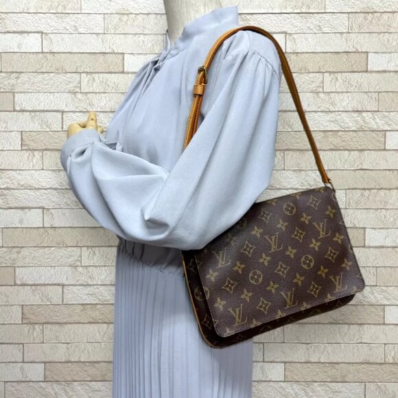 LOUIS VUITTON Shoulder Bag Monogram canvas Monogram - Picture 10 of 10